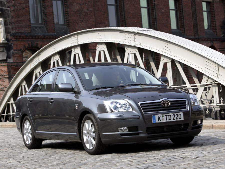  Toyota Avensis Sedan 2003 года  (фото 7 из 30)